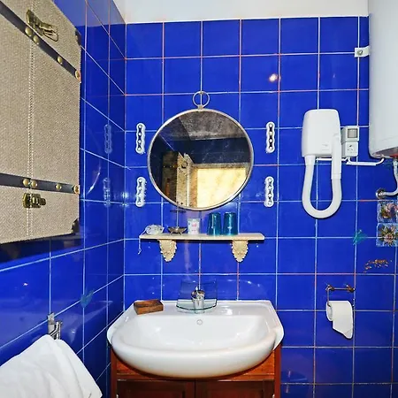 Stanley Vintage Guest house 4*